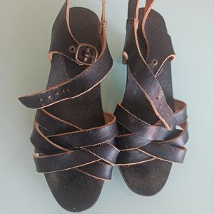 Bosabo Leather and wood heeled Sandals